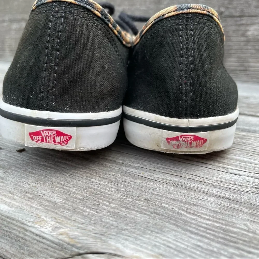 VANS Black low top sneakers with animal print trim 6.5